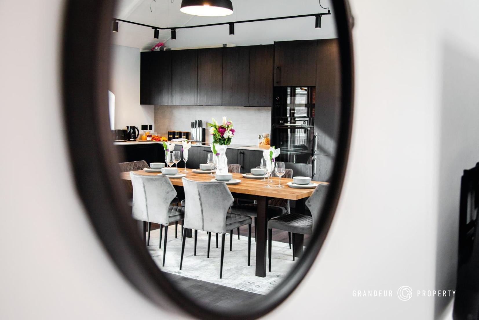 Stunning LUX Scandinavian style apt for 5 Parking Poole Eksteriør bilde