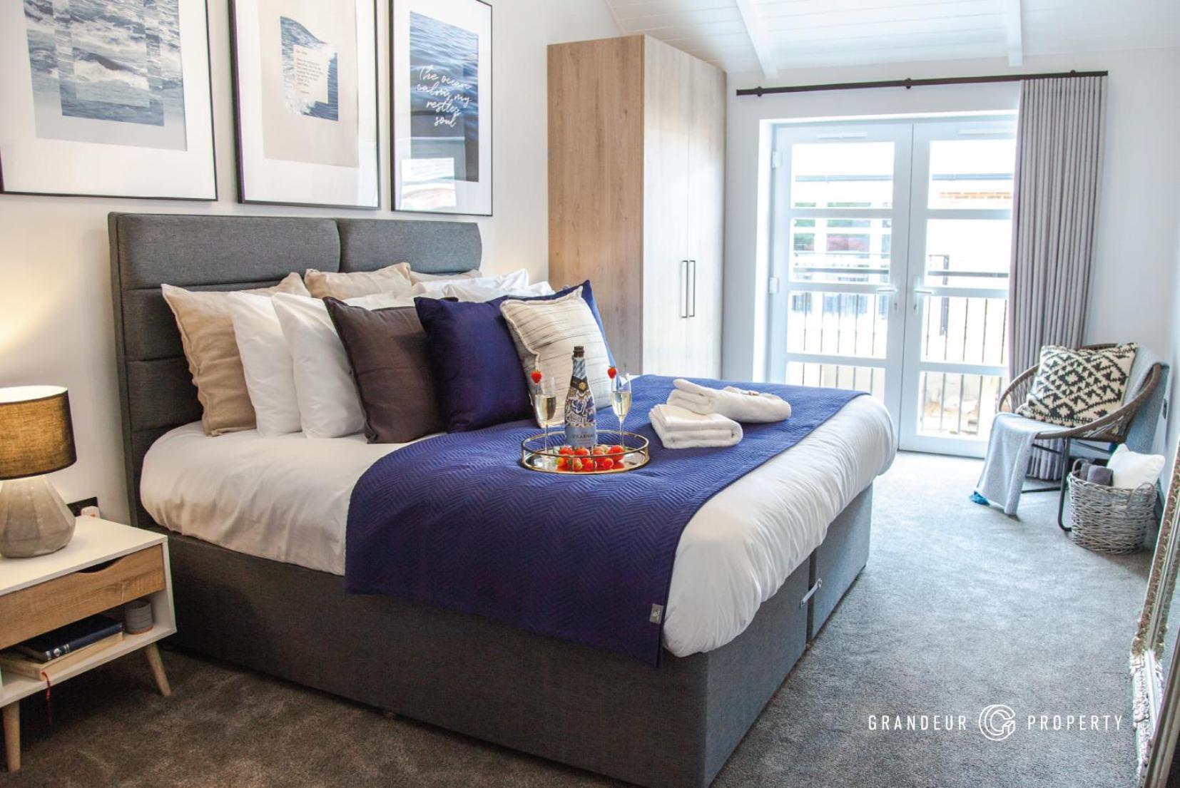 Stunning LUX Scandinavian style apt for 5 Parking Poole Eksteriør bilde